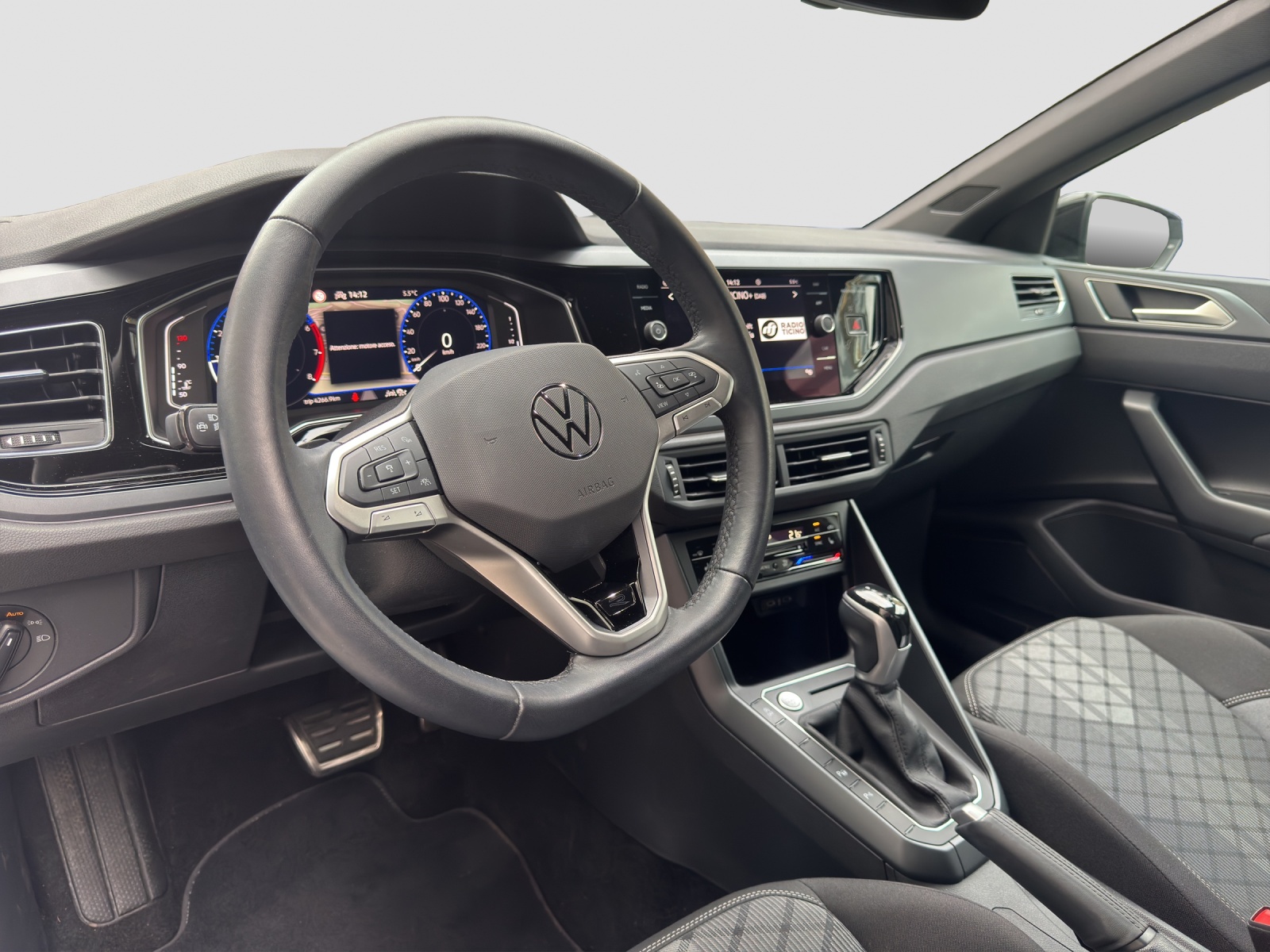 VW Polo 1.0 TSI R-Line United DSG-image-6