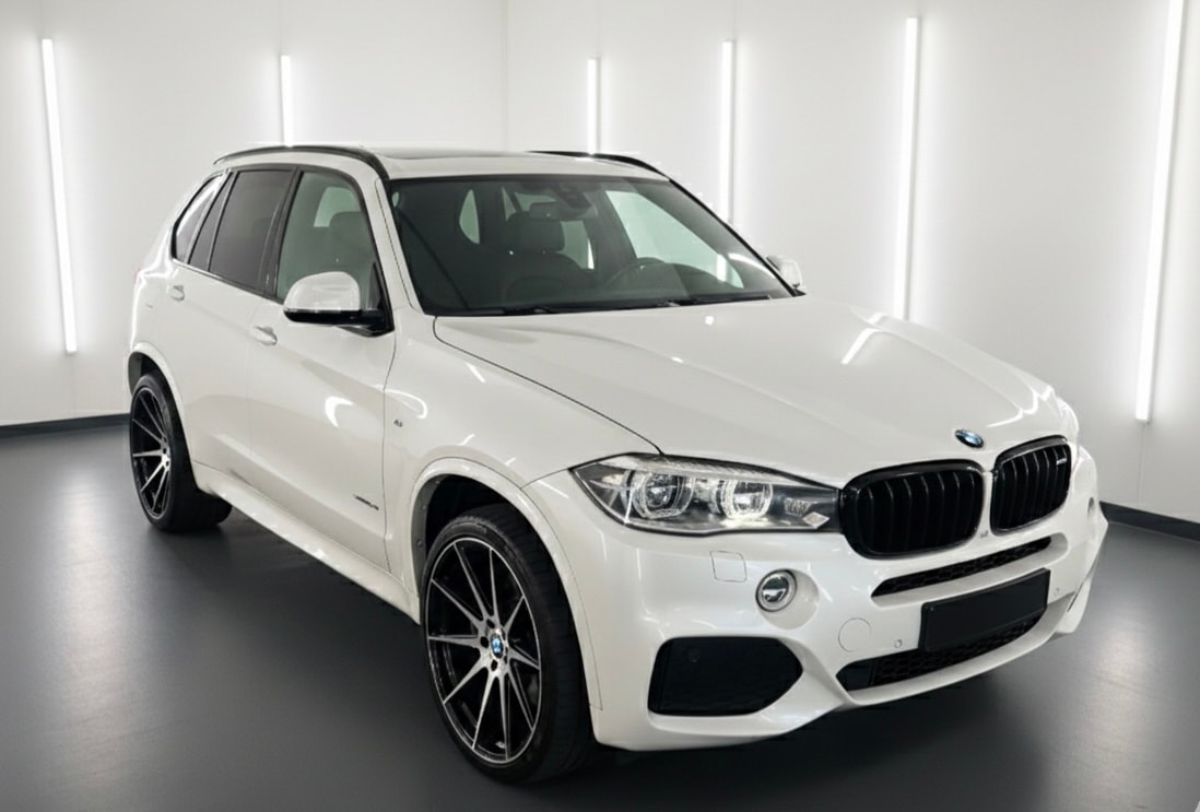 BMW X5 xDrive 30d Steptronic M-Sport-image-0