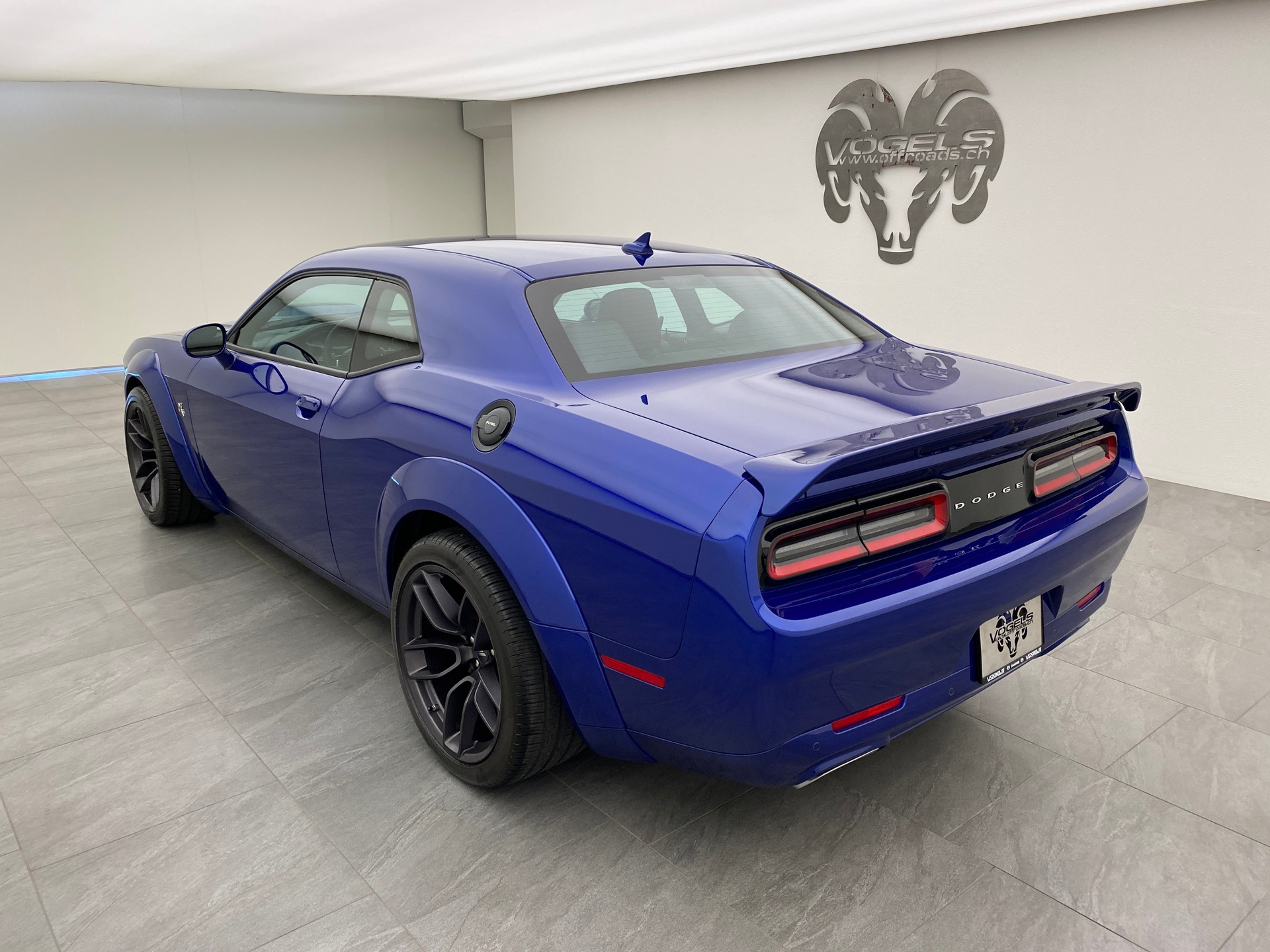 DODGE Challenger 392 R/T Shaker Widebody-image-5