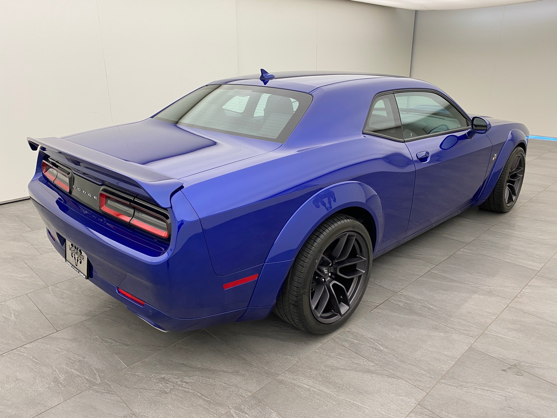 DODGE Challenger 392 R/T Shaker Widebody-image-3