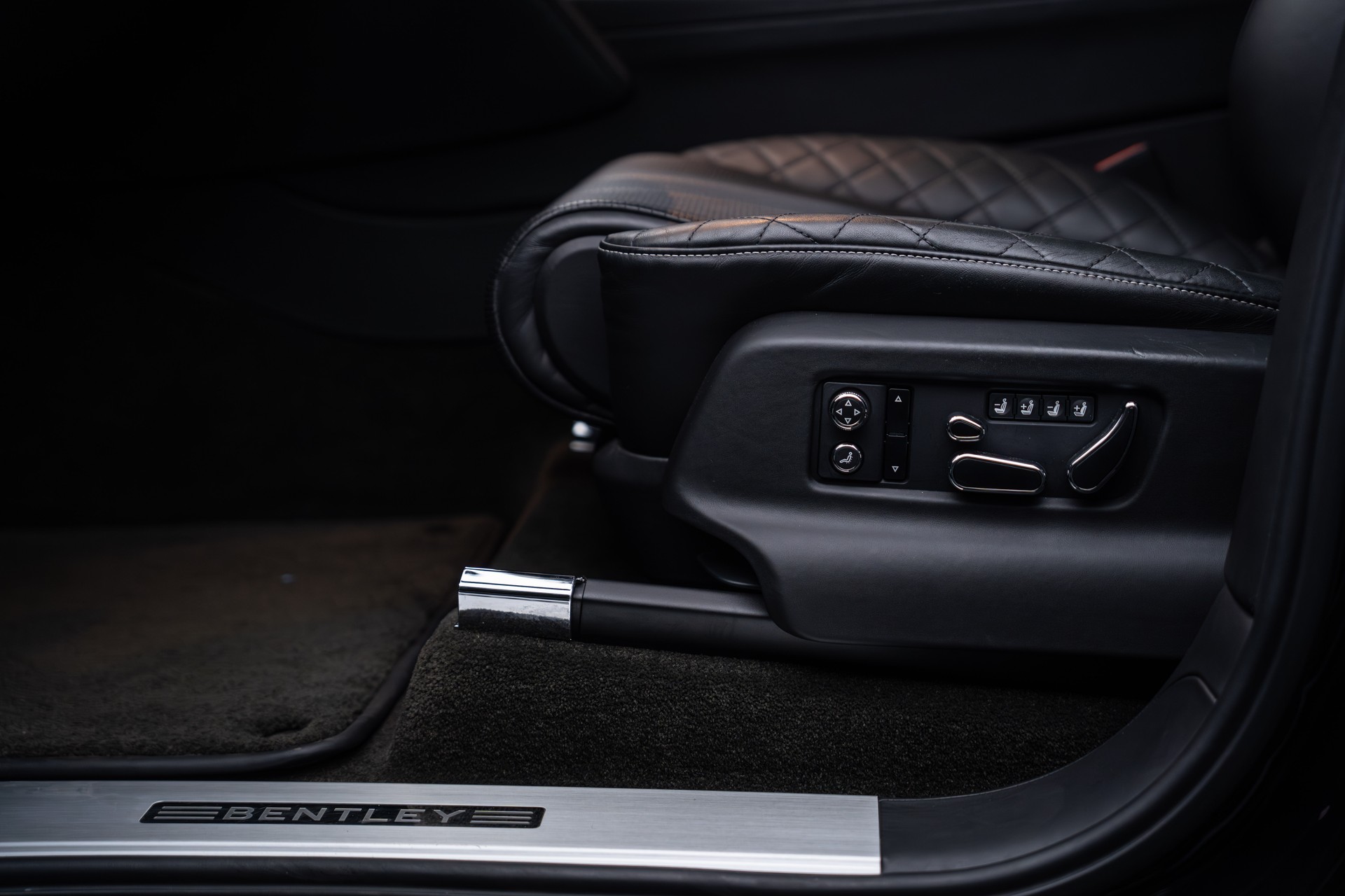 BENTLEY Bentayga V8 Diesel-image-7
