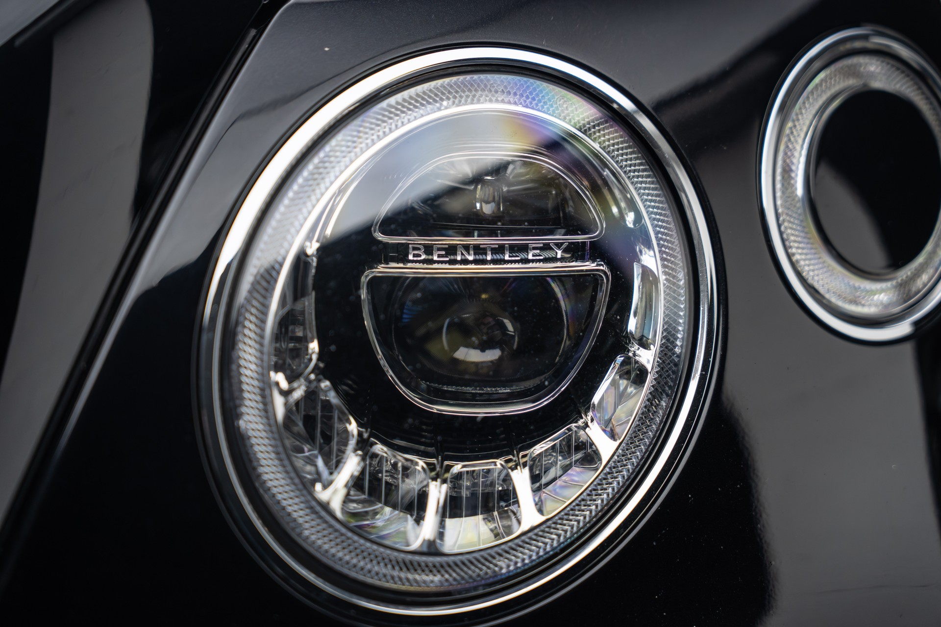 BENTLEY Bentayga V8 Diesel-image-21