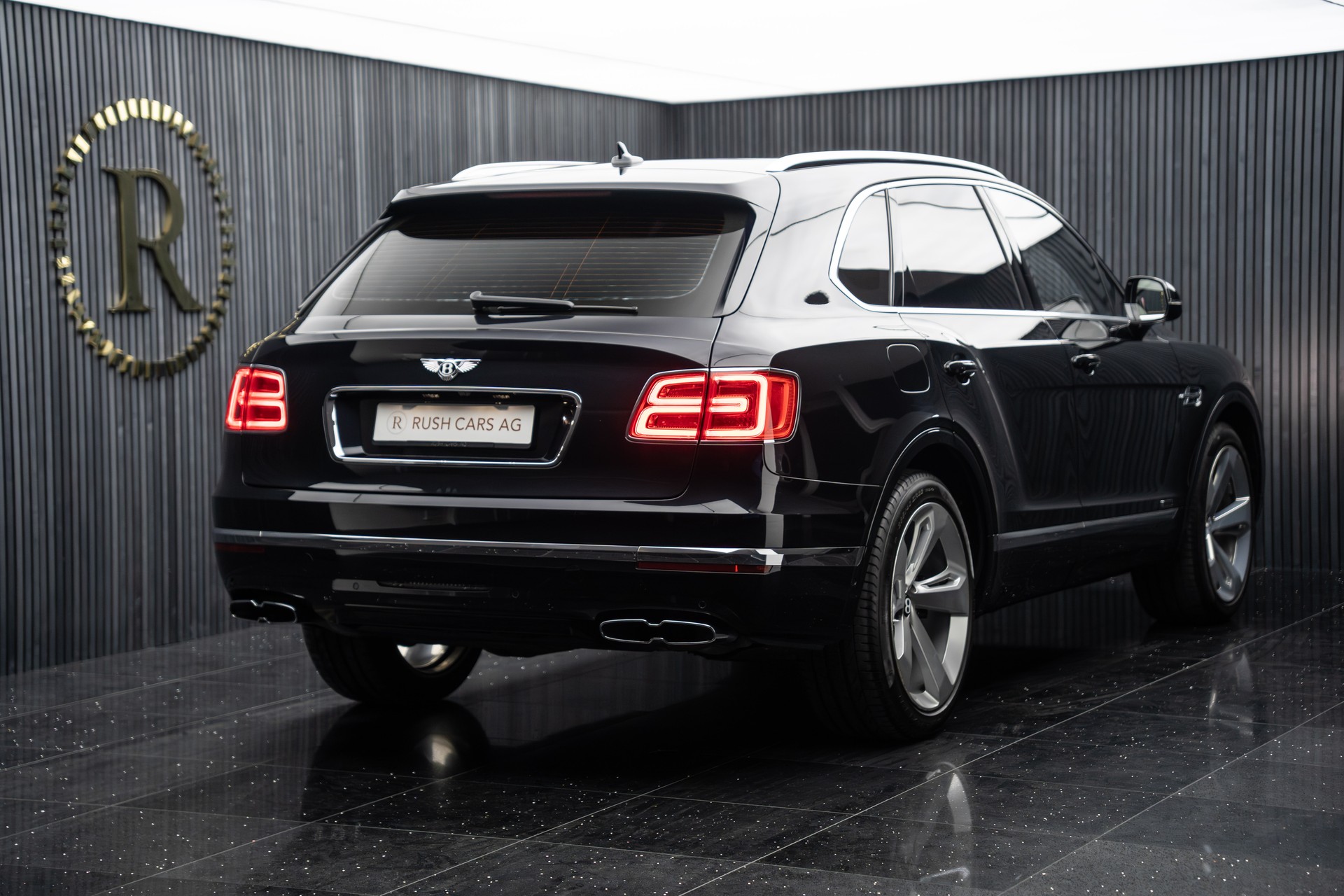 BENTLEY Bentayga V8 Diesel-image-4