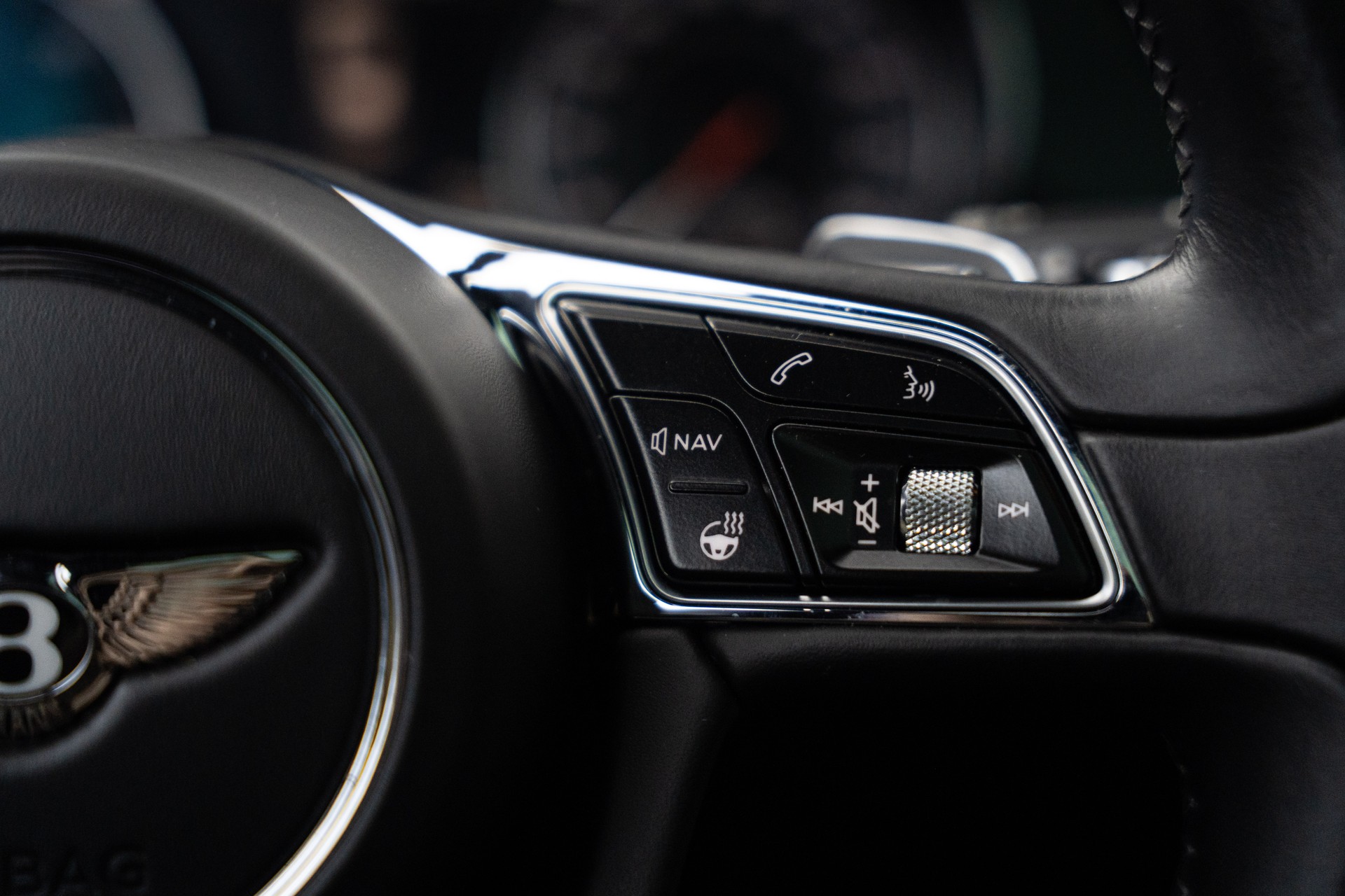 BENTLEY Bentayga V8 Diesel-image-18