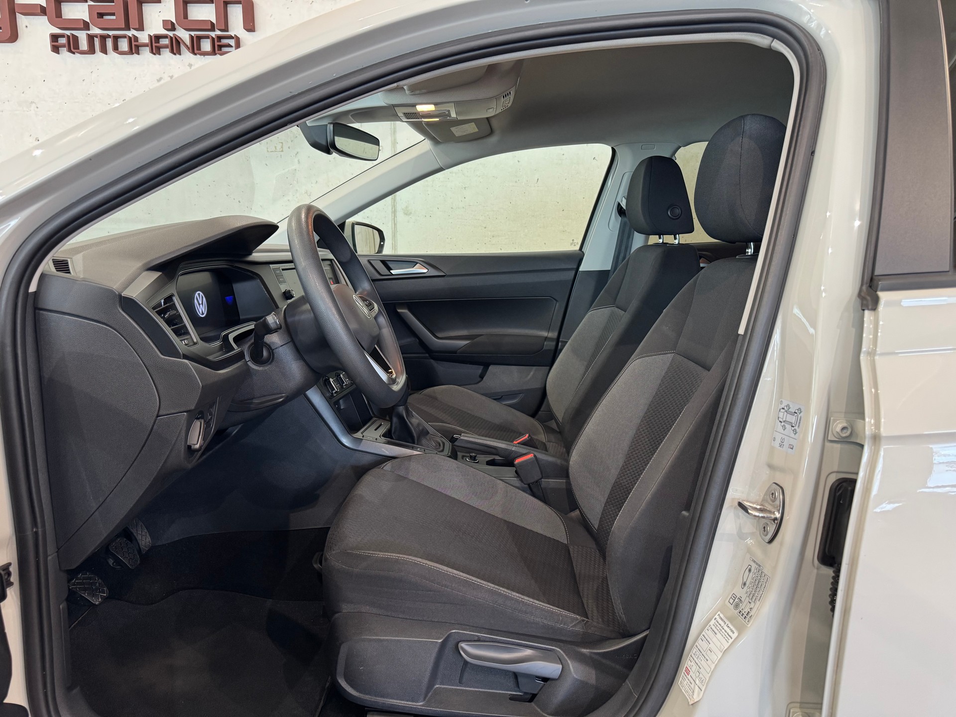 VW Polo 1.0 MPI Basis || TEMPOMAT || SPURHALTE || VIRTUAL COCKPIT || APPLE CARPLAY-image-13