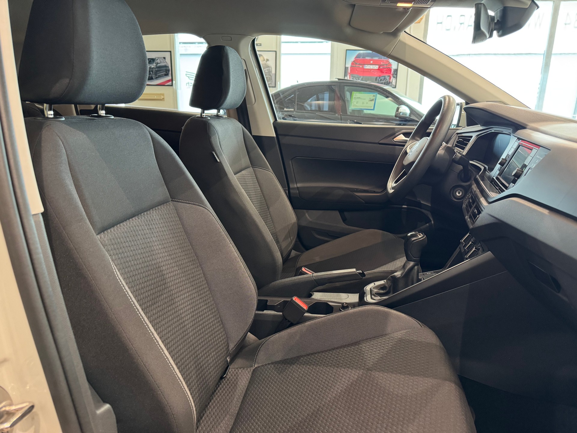 VW Polo 1.0 MPI Basis || TEMPOMAT || SPURHALTE || VIRTUAL COCKPIT || APPLE CARPLAY-image-17