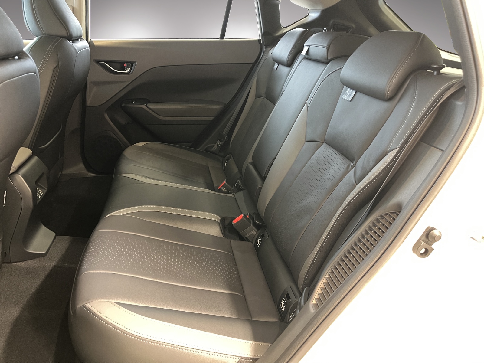 SUBARU Crosstrek 2.0i e-Boxer Luxury-image-15