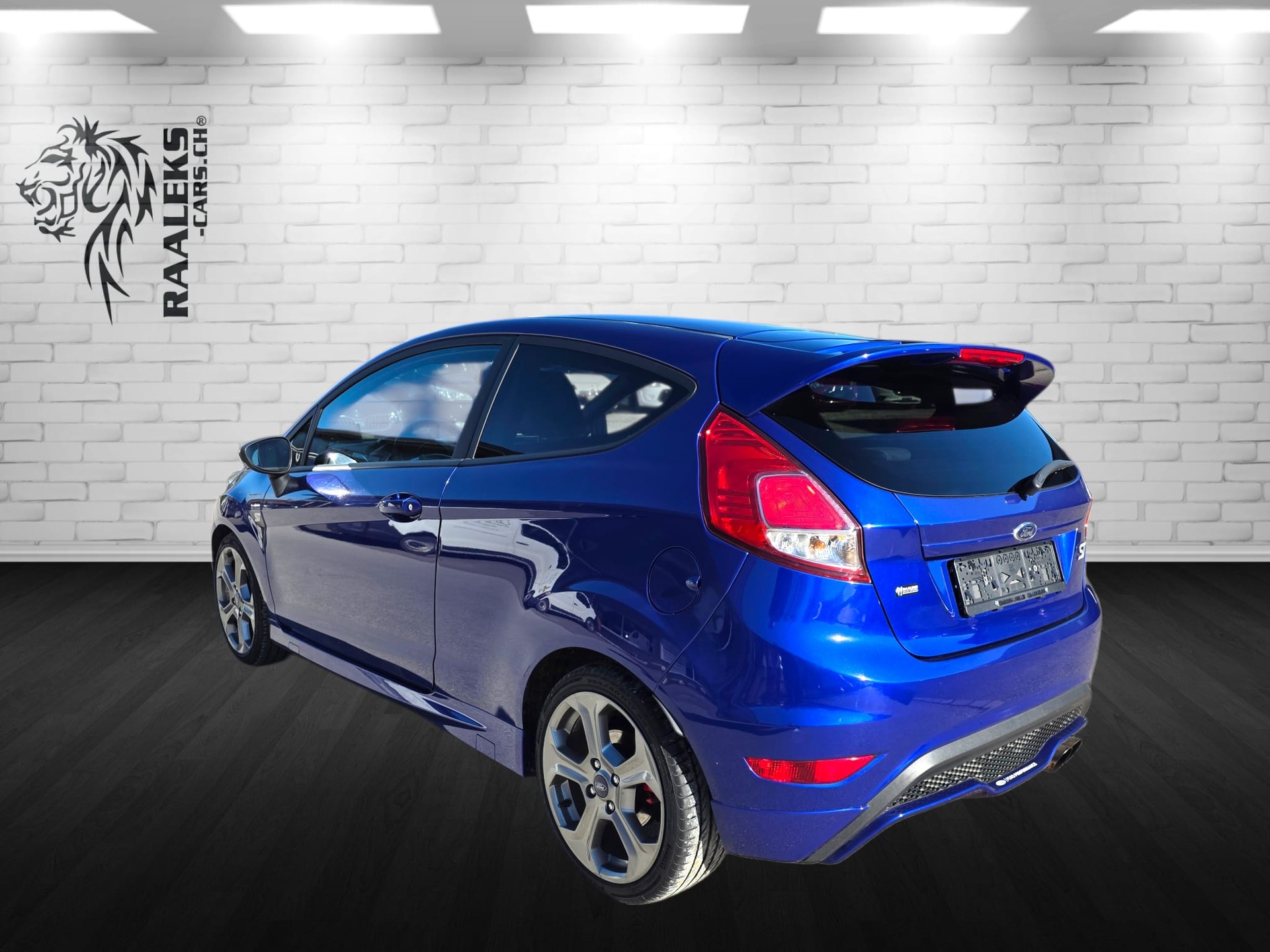 FORD Fiesta 1.6 SCTi ST-2-showroom-element-3