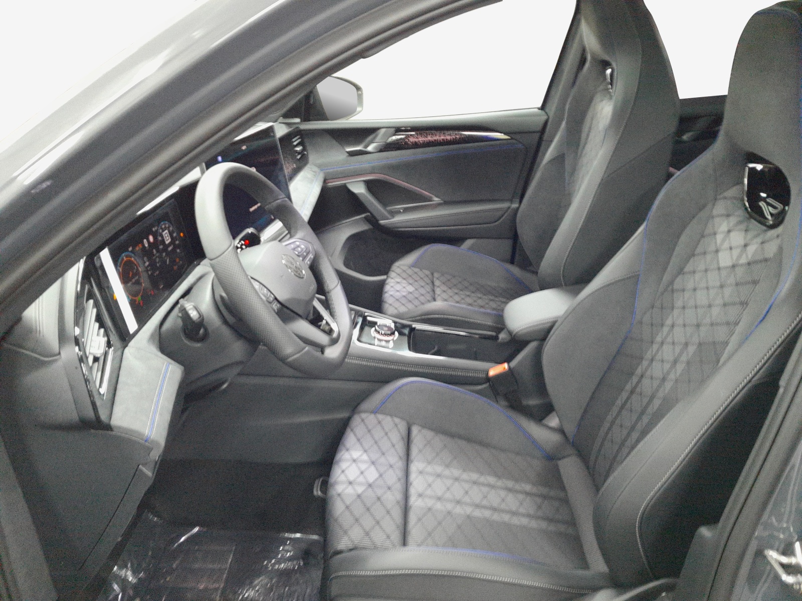 VW Tiguan 2.0 TDI SCR R-Line United 4Motion DSG-image-7