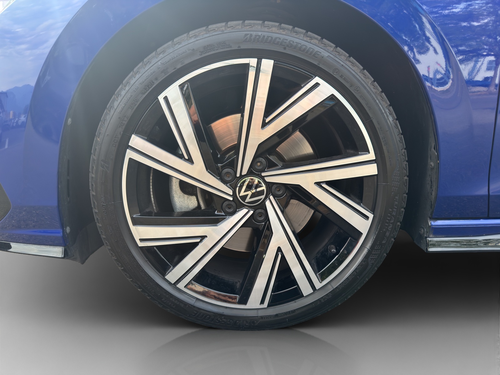 VW Golf 2.0 TSI R-Line DSG 4 Motion-image-13