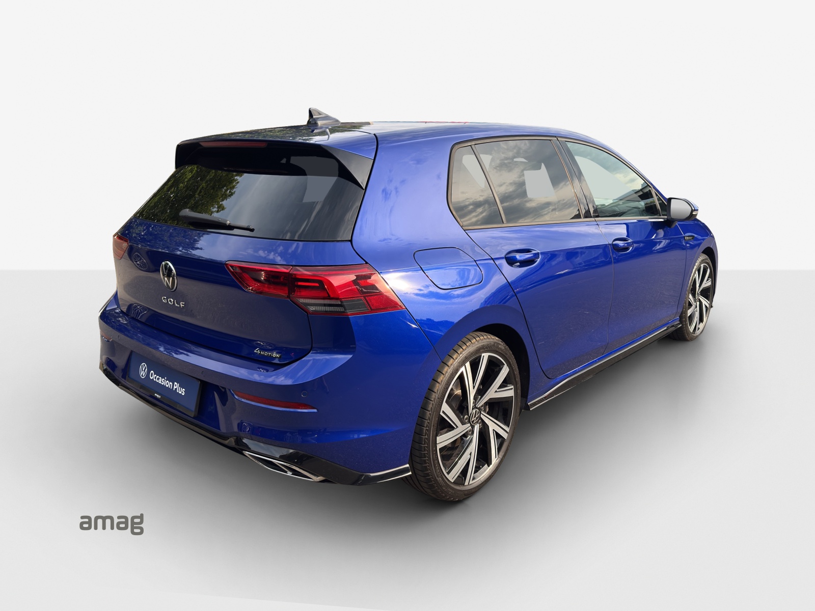 VW Golf 2.0 TSI R-Line DSG 4 Motion-image-4