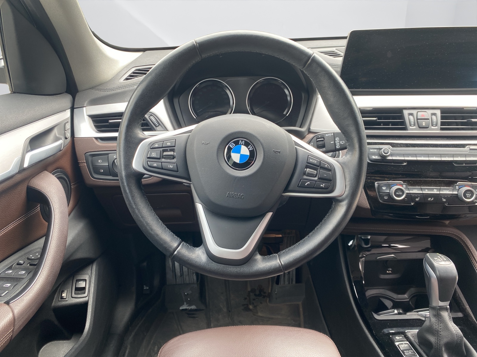 BMW X1 25e xDrive-image-17