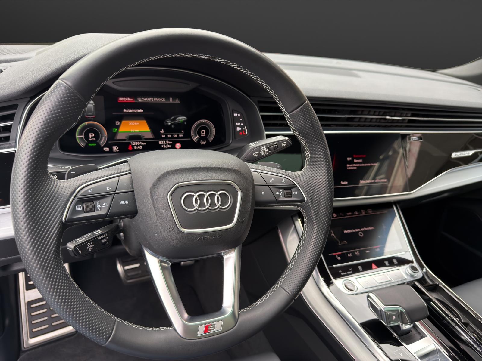 AUDI Q8 55 TFSI e quattro PHEV tiptronic-image-13
