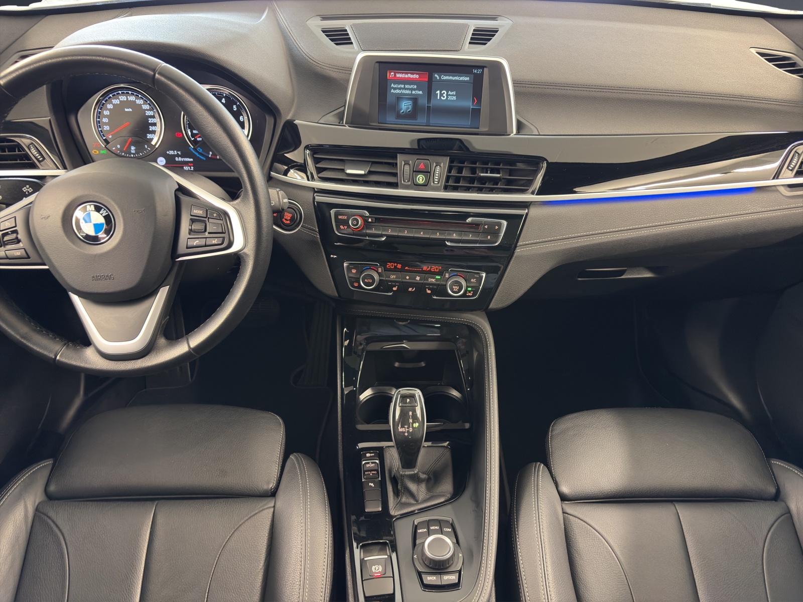 BMW X1 sDrive 18i xLine-image-11