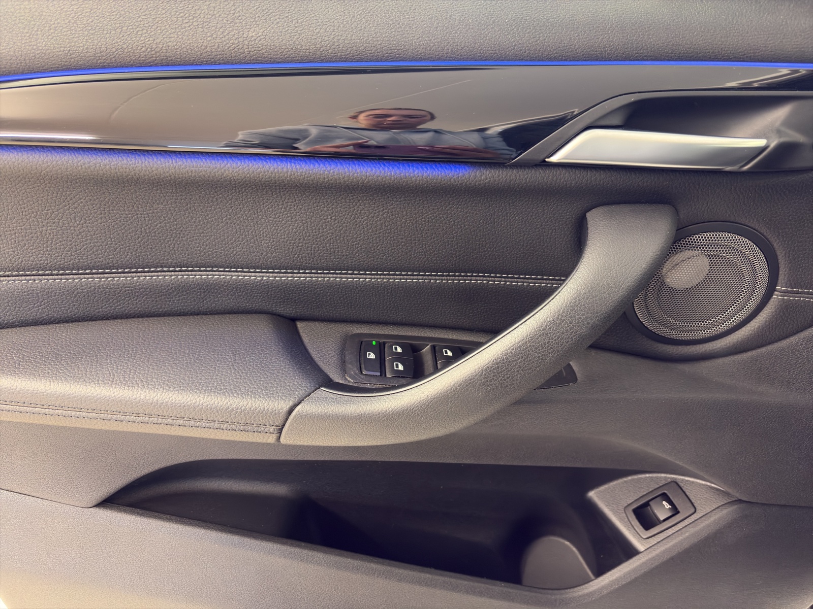 BMW X1 sDrive 18i xLine-image-8