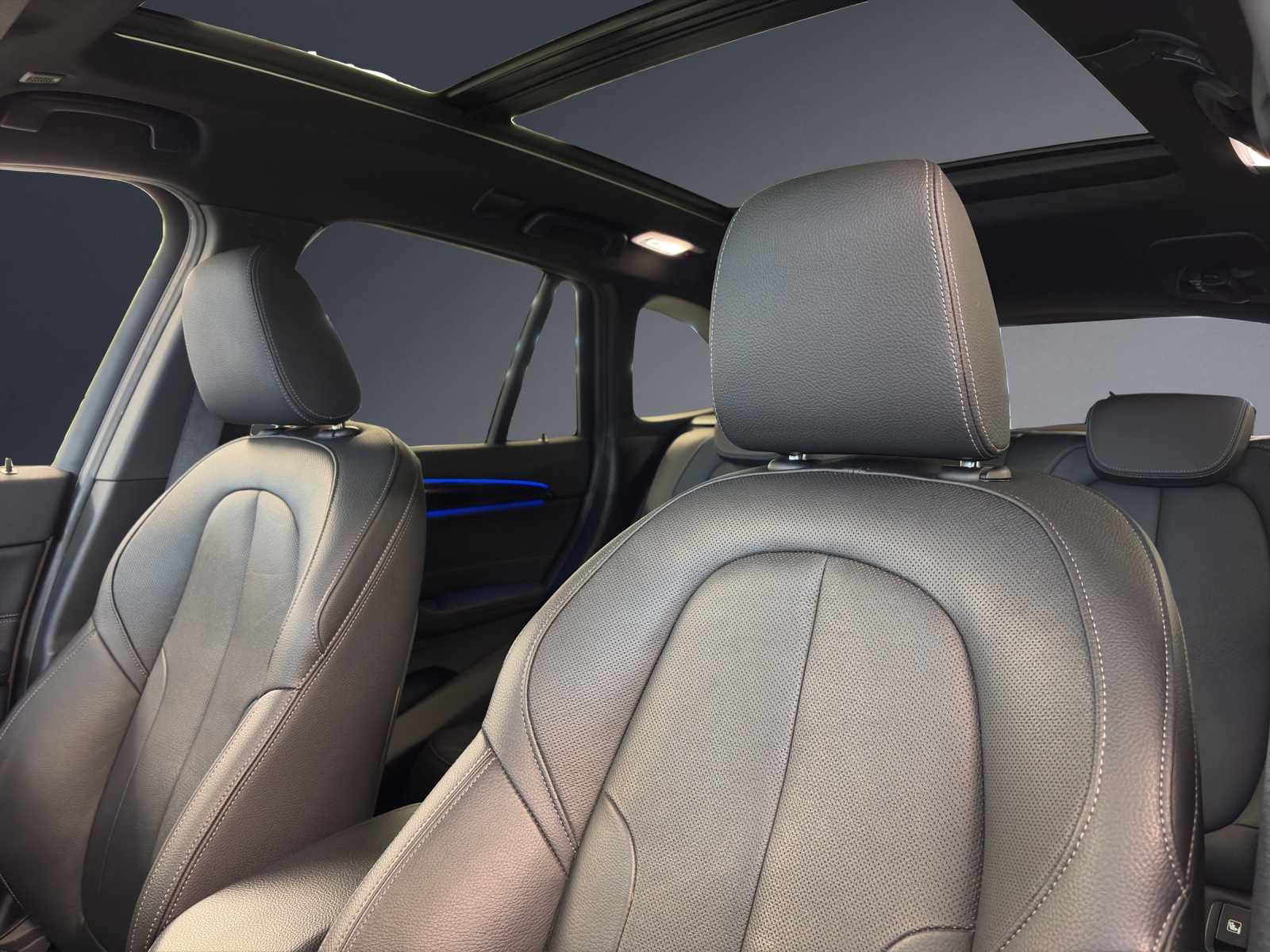 BMW X1 sDrive 18i xLine-image-7