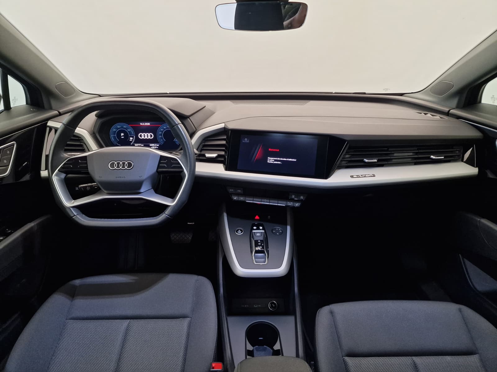 AUDI Q4 e-tron 50 quattro-image-10