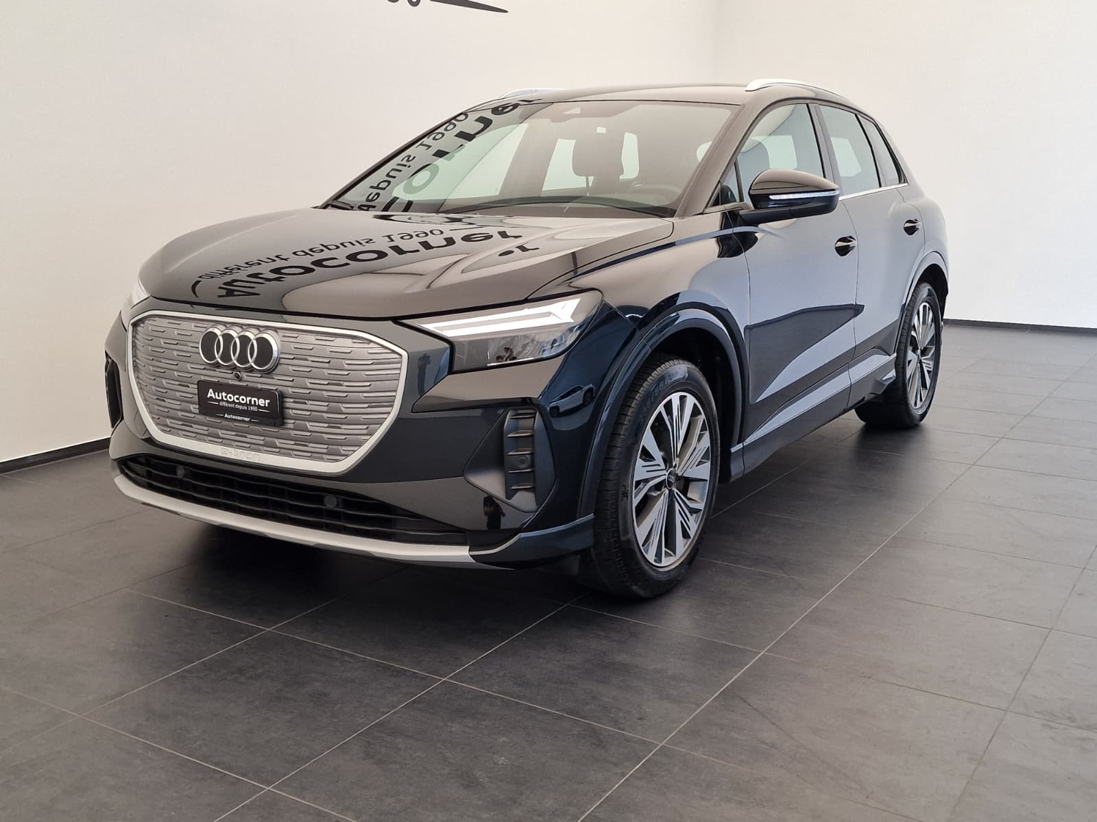 AUDI Q4 e-tron 50 quattro-image-3