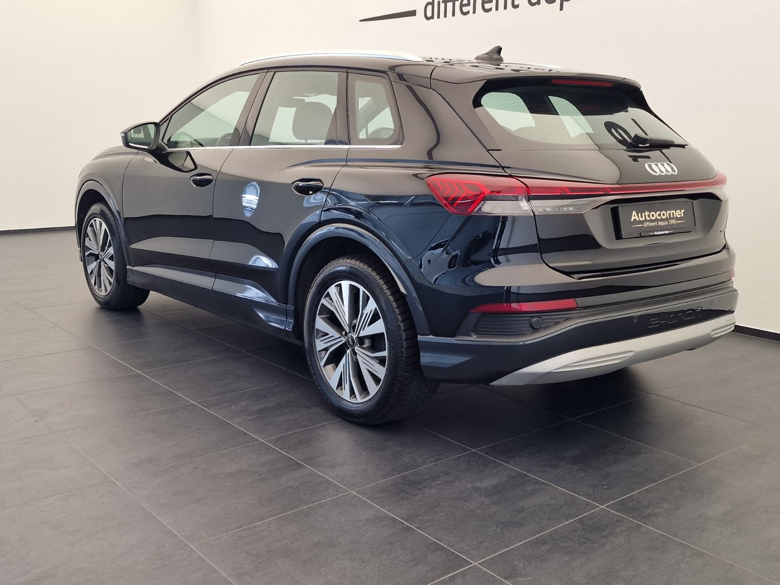 AUDI Q4 e-tron 50 quattro-image-9