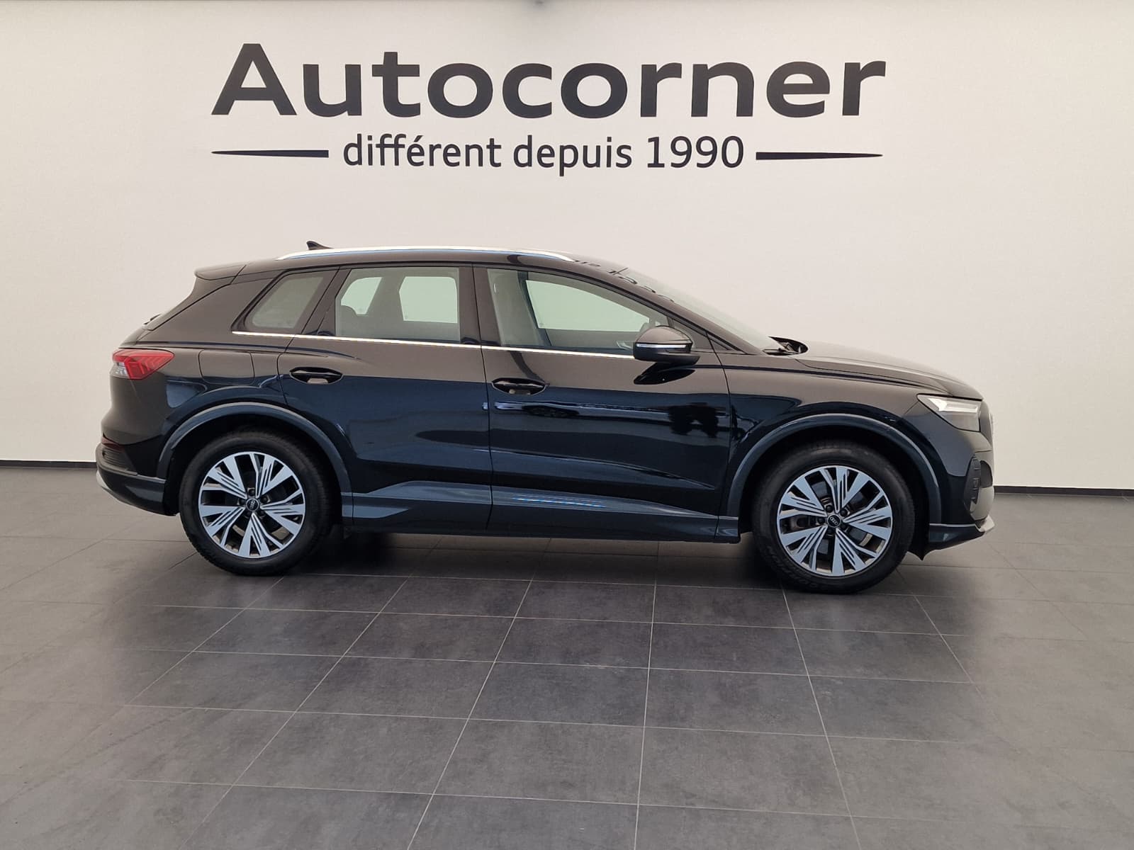 AUDI Q4 e-tron 50 quattro-image-6
