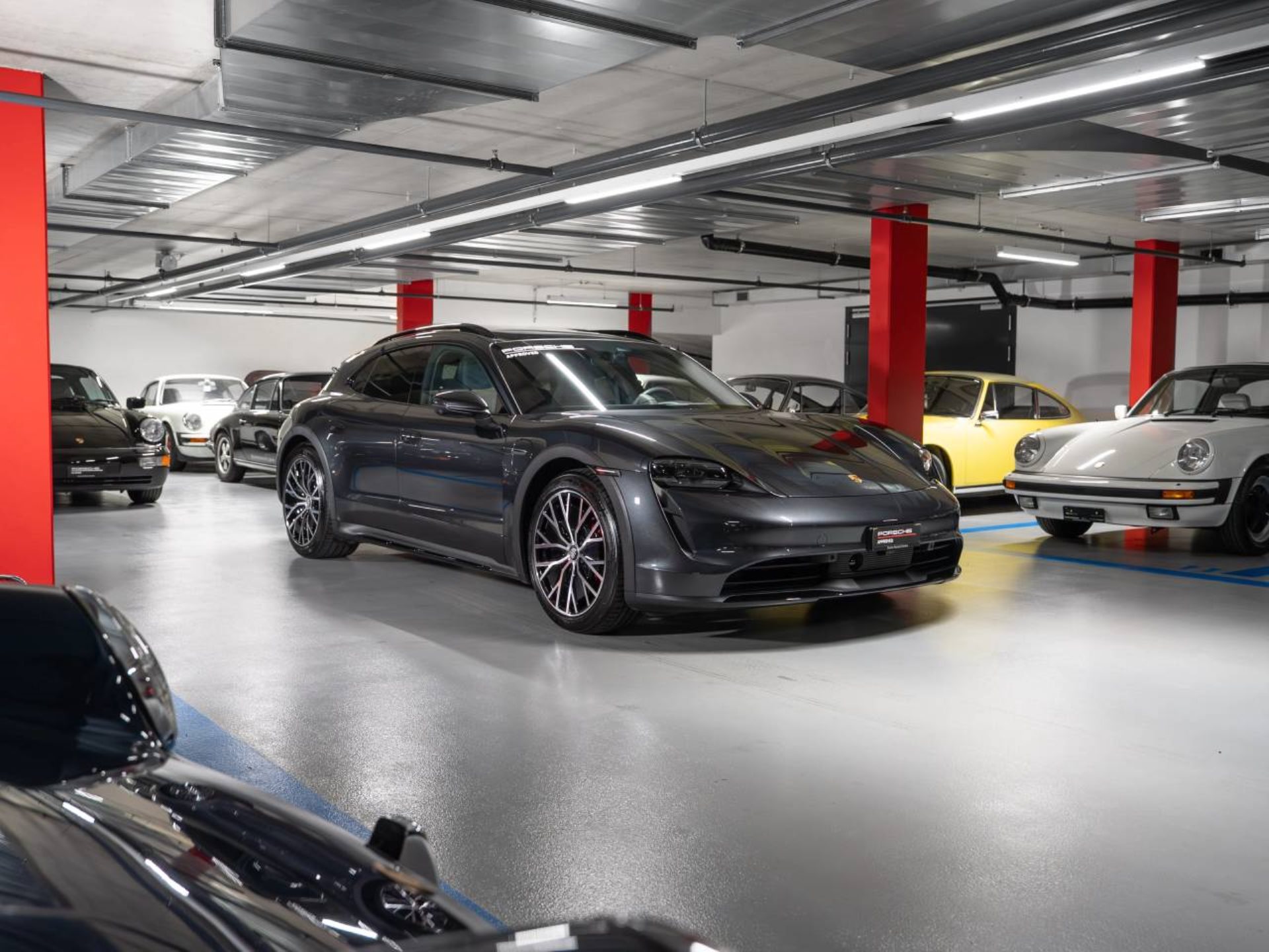 PORSCHE Taycan 4S Cross Turismo (MY22)-image-5