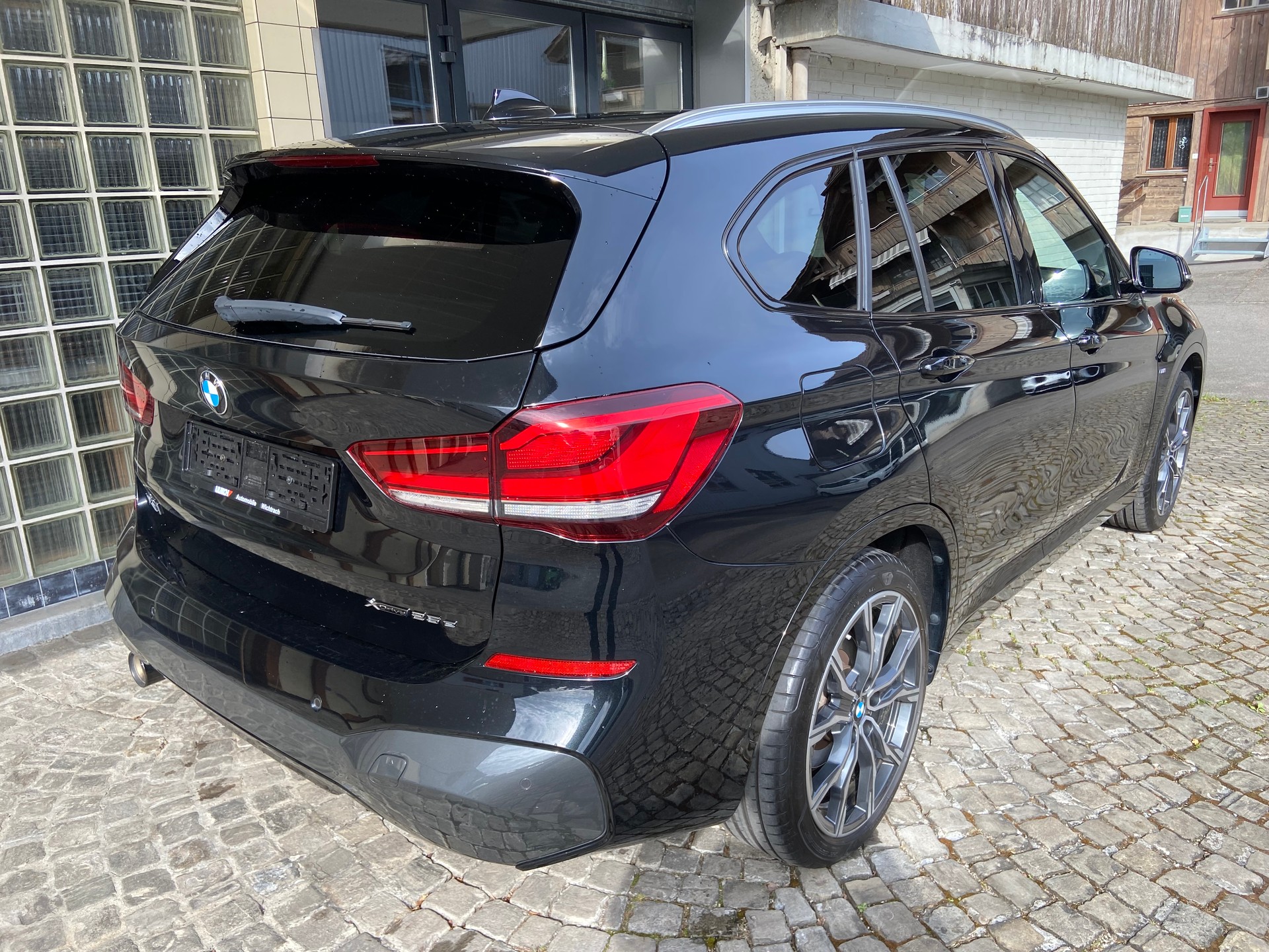 BMW X1 xDrive 25e M Sport Steptronic-image-4