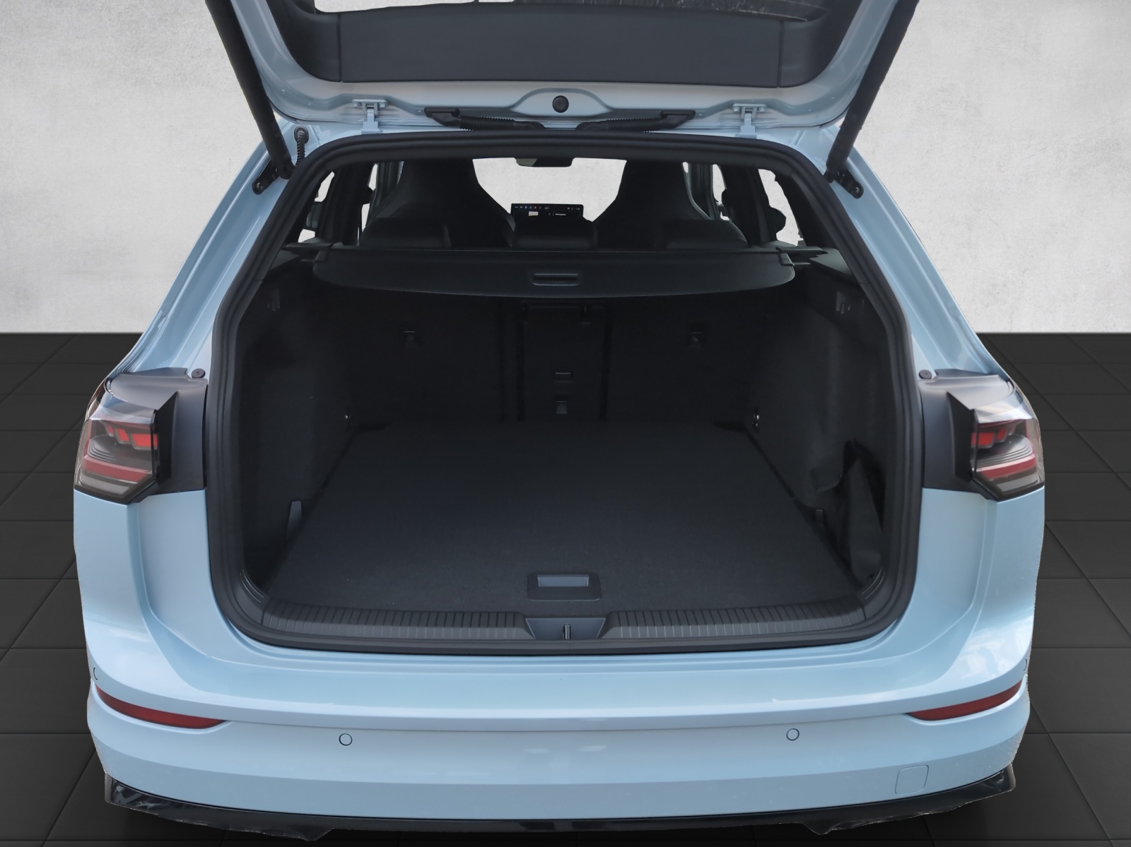 VW Golf Variant 2.0 TSI R-Line DSG 4 Motion-image-10