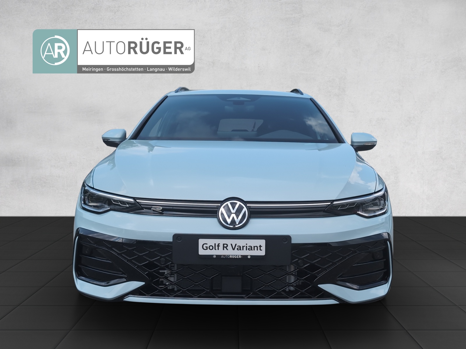 VW Golf Variant 2.0 TSI R-Line DSG 4 Motion-image-1