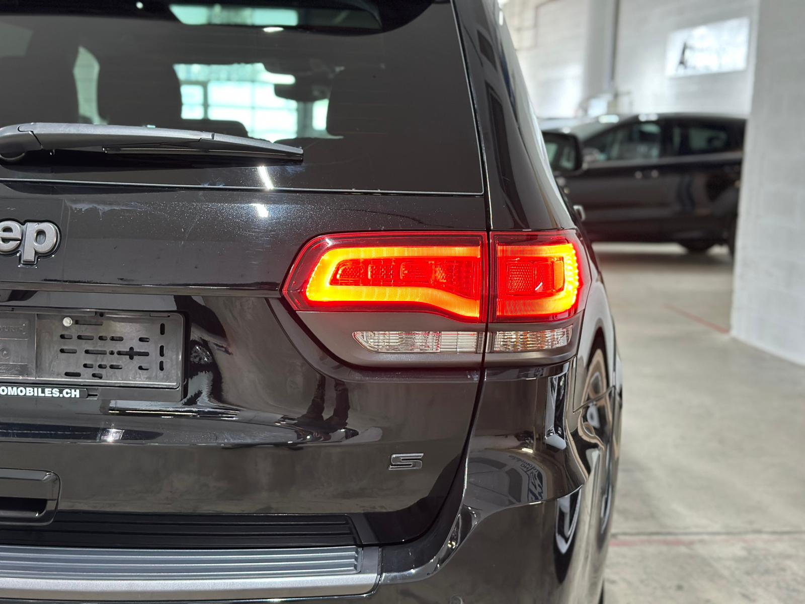 JEEP Grand Cherokee 3.0 CRD S Automatic-image-6