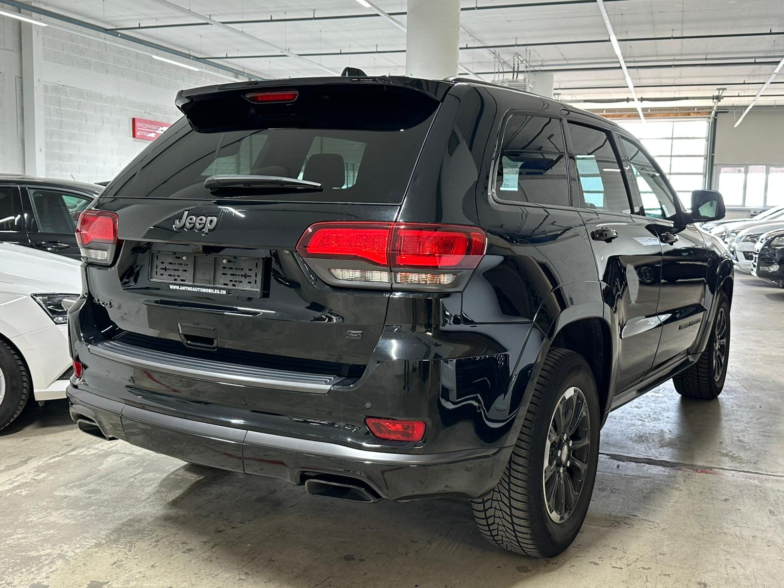 JEEP Grand Cherokee 3.0 CRD S Automatic-image-4