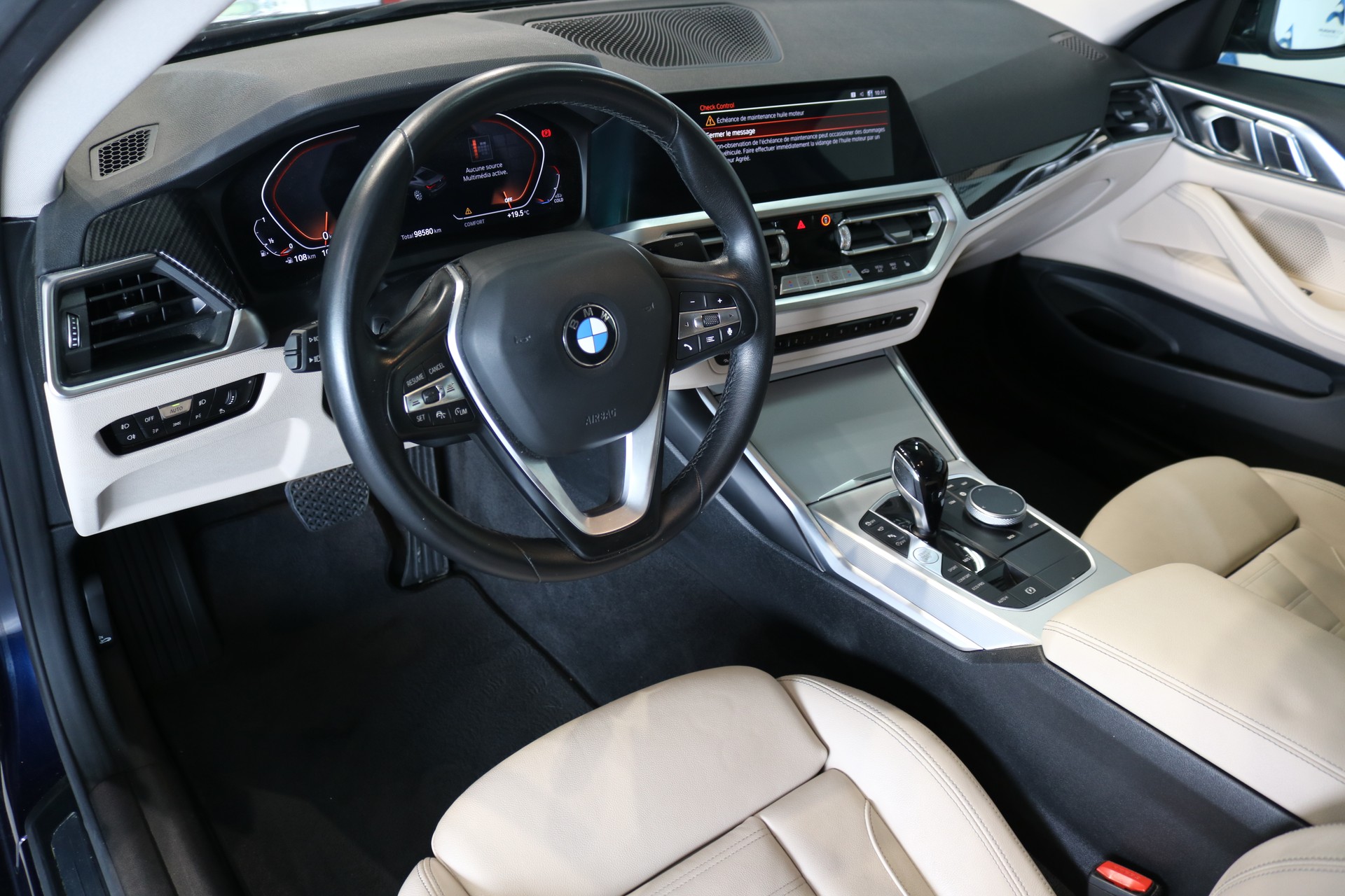 BMW 420i xDrive Coupé Steptronic-image-37