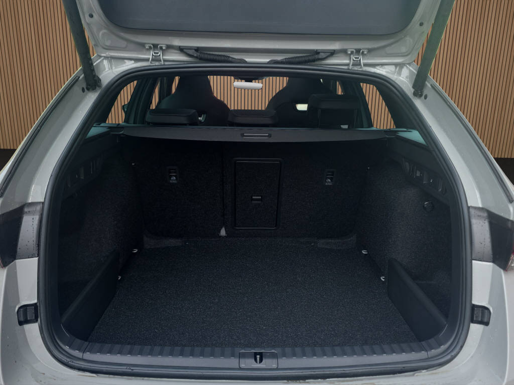 SKODA Octavia Combi 2.0 TSI SportLine 4x4 DSG-image-14