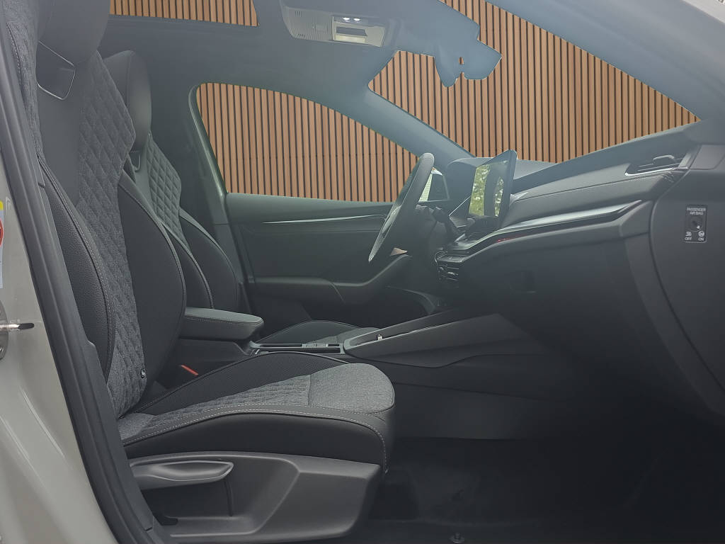 SKODA Octavia Combi 2.0 TSI SportLine 4x4 DSG-image-13