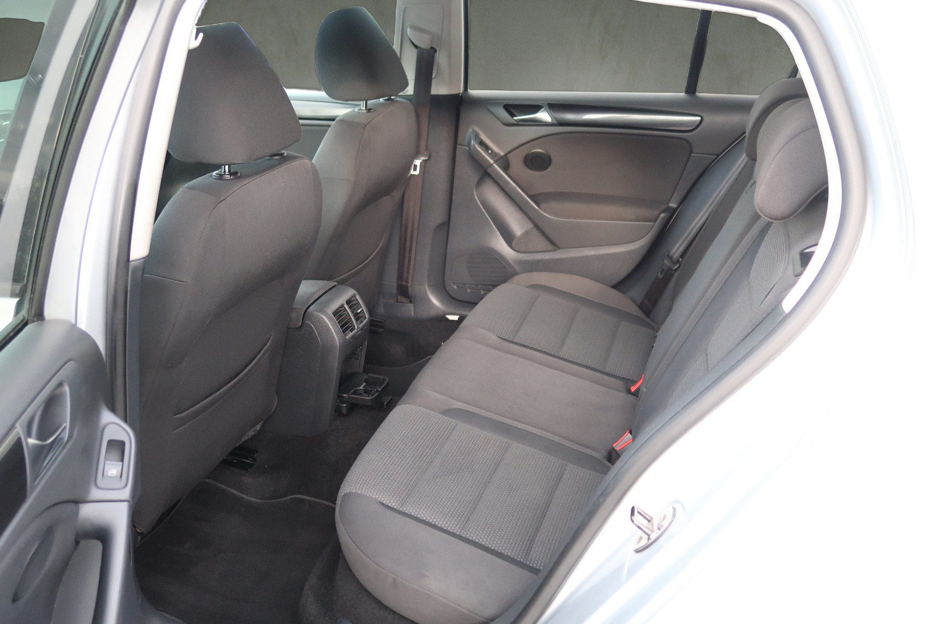 VW Golf 1.6 TDI Comfortline-image-16