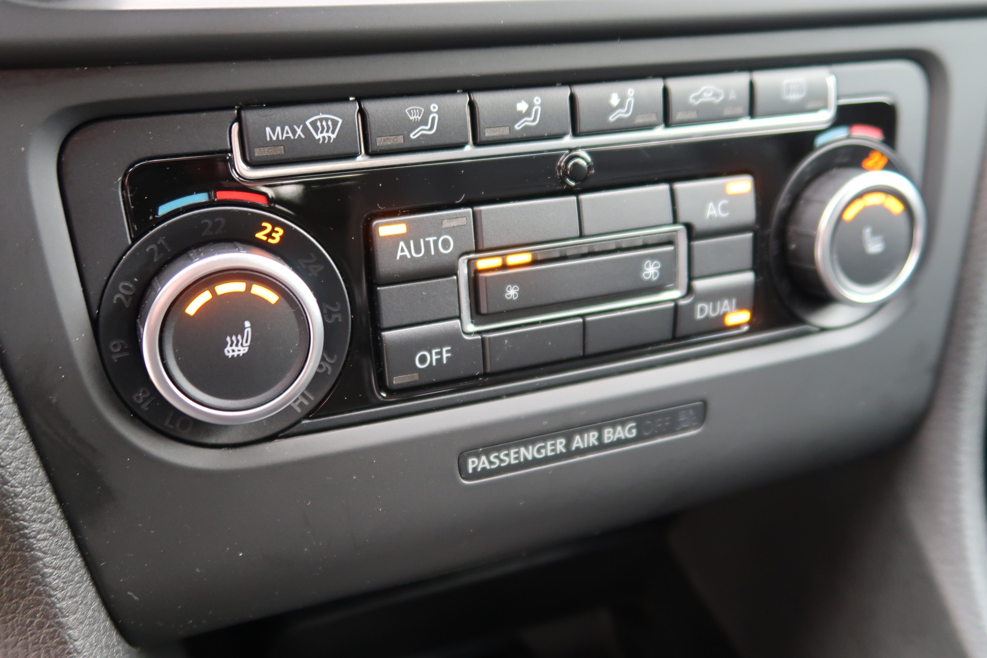VW Golf 1.6 TDI Comfortline-image-9