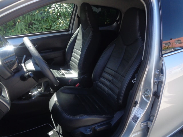 PEUGEOT 108 1.2 VTi Active-image-5