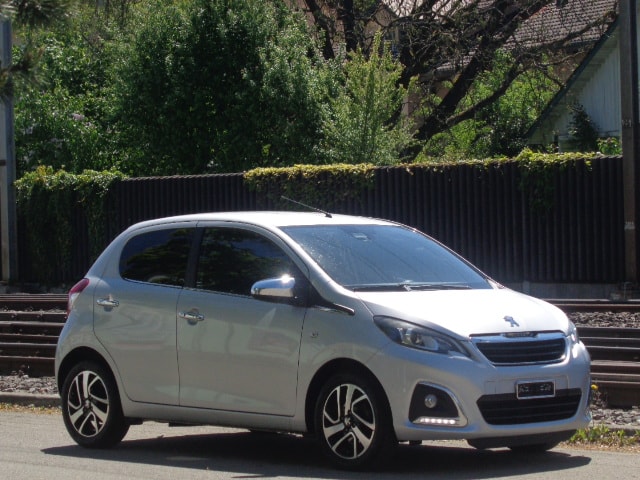 PEUGEOT 108 1.2 VTi Active-image-14
