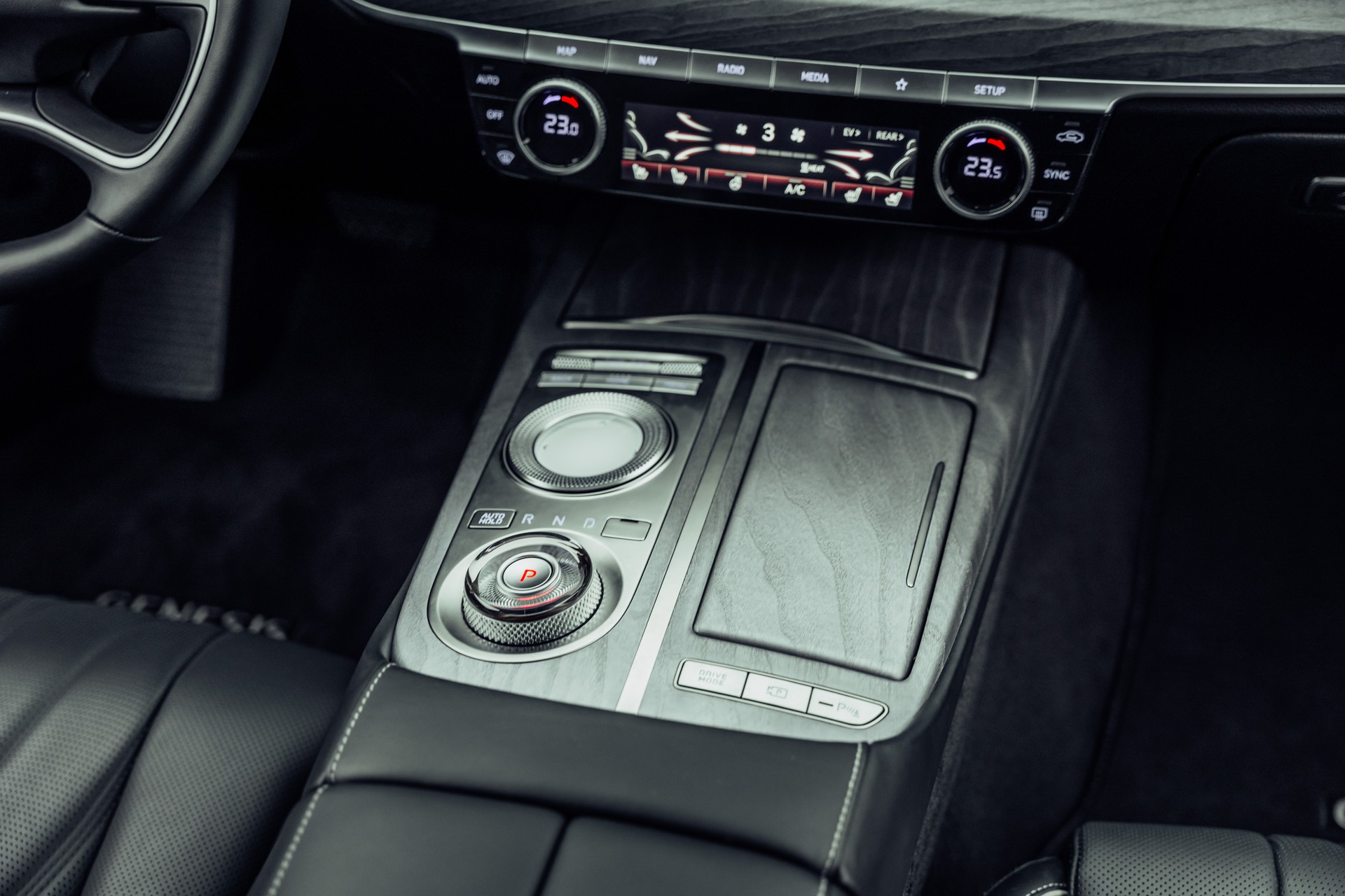 GENESIS G80 Electrificed Luxury 87,2kWh AWD-image-13
