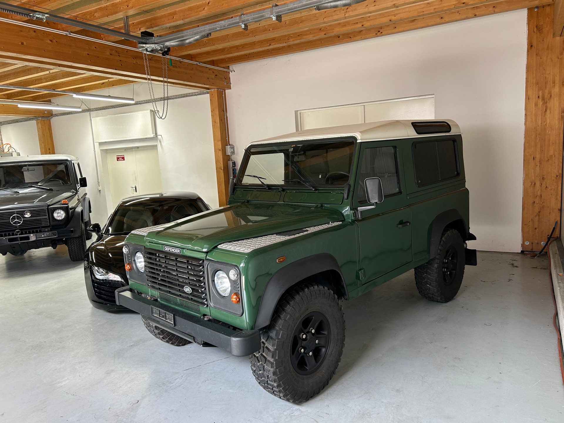 LAND ROVER Defender 90 CSW 2.5 Td5 *7-Plätzer*
