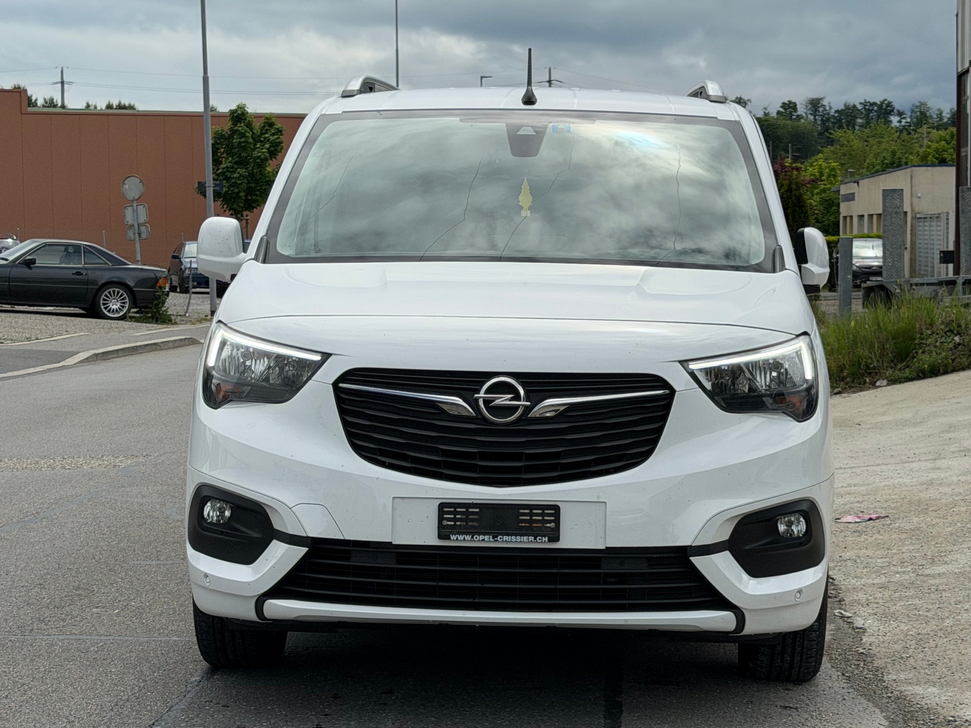 OPEL Combo Life 1.2 Innovation-showroom-element-1