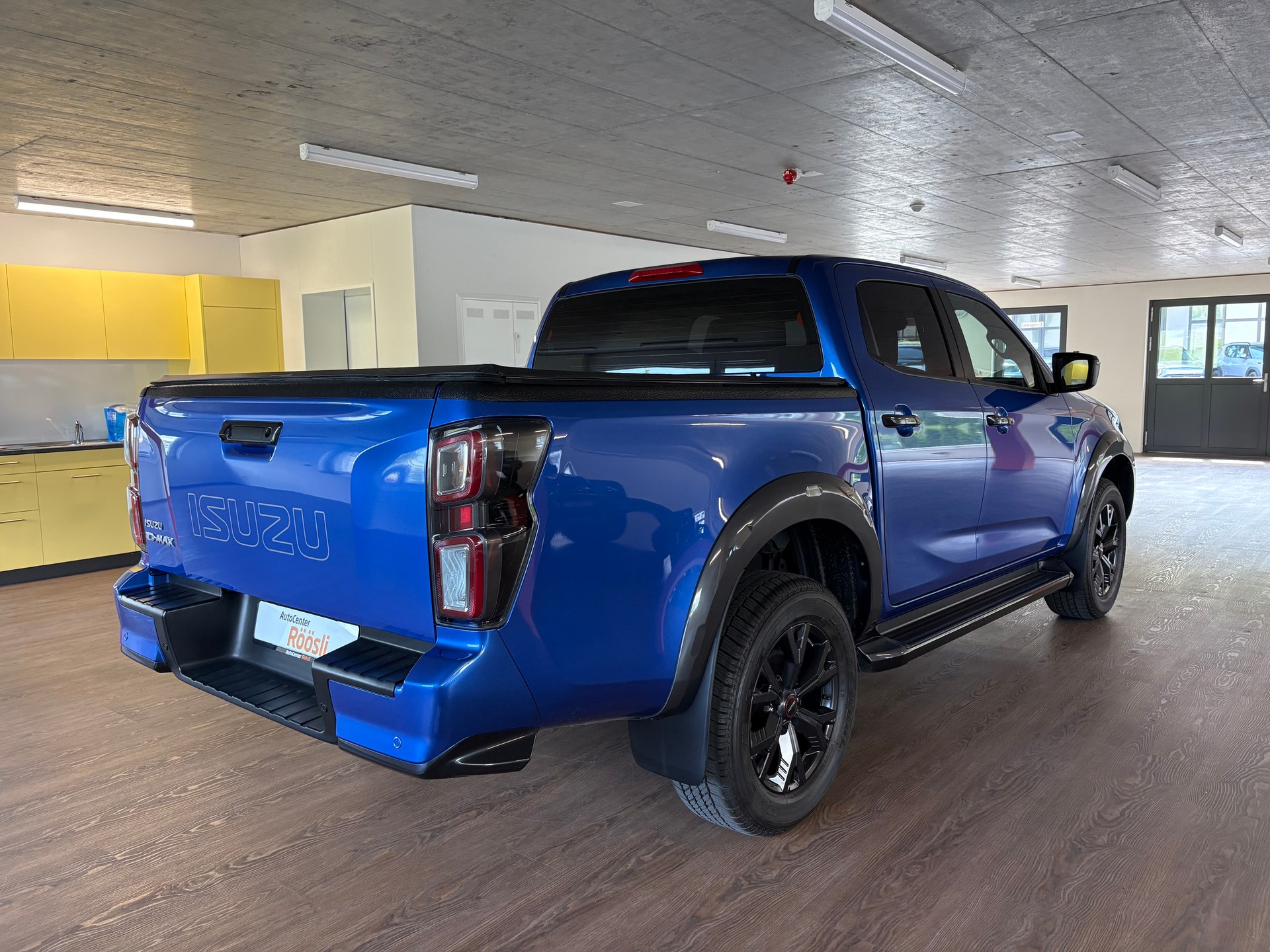 ISUZU D-MAX 1.9 CrewCab N60FF 4x4 AT-image-5