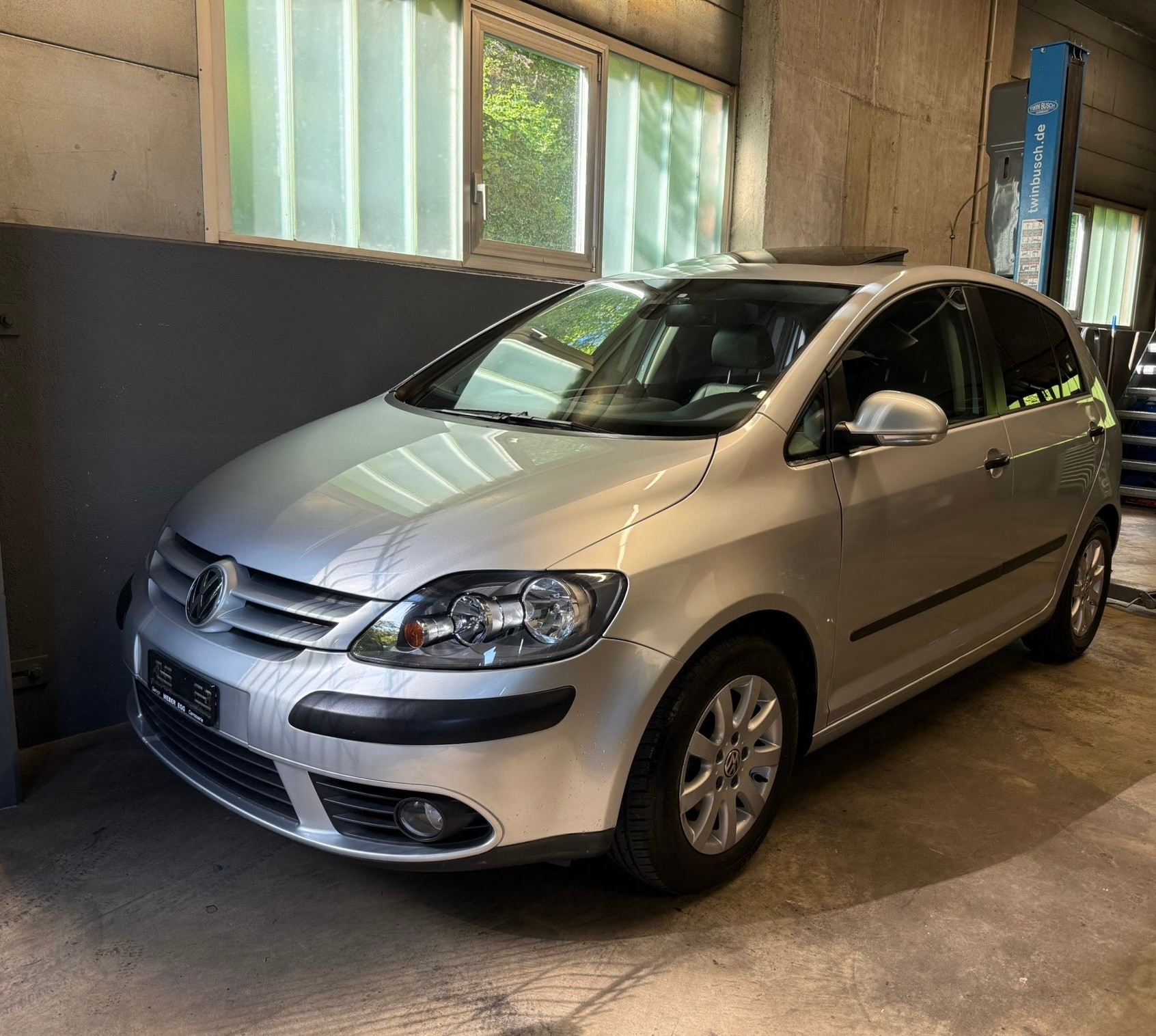 VW Golf Plus 2.0 FSI Comfortline //NEU AB MFK!-image-0