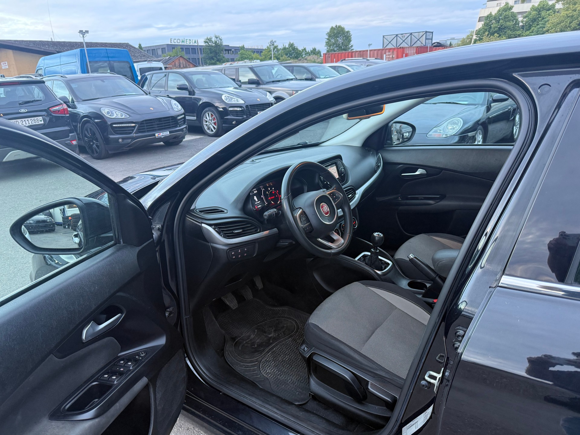 FIAT Tipo 1.6 MJ Opening Edition + Limousine / Ab MFK 10.2024 / Navi / Rückfahrkamera / PDC-image-10