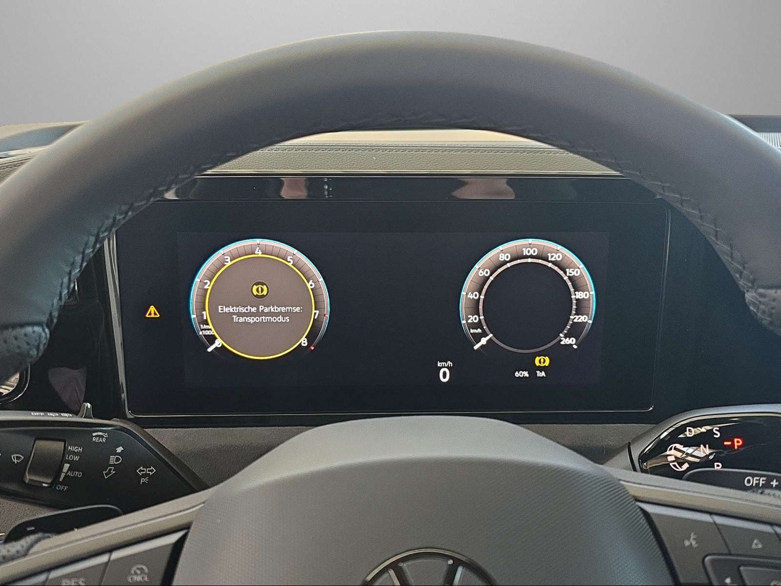 VW VW Tiguan R-Line-image-8