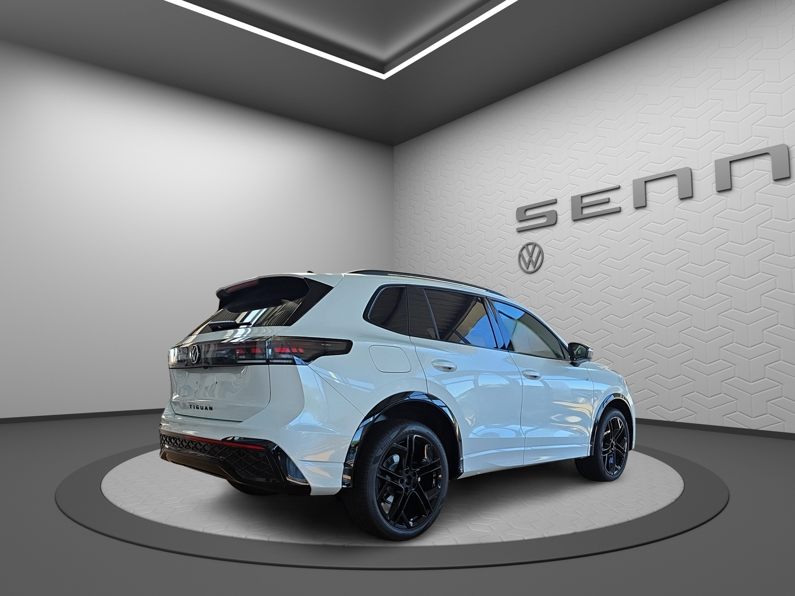 VW VW Tiguan R-Line-showroom-element-2