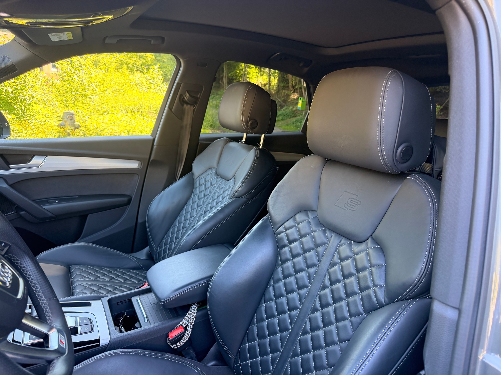AUDI Q5 Sportback 40 TDI Blackedition quattro S-tronic-image-7