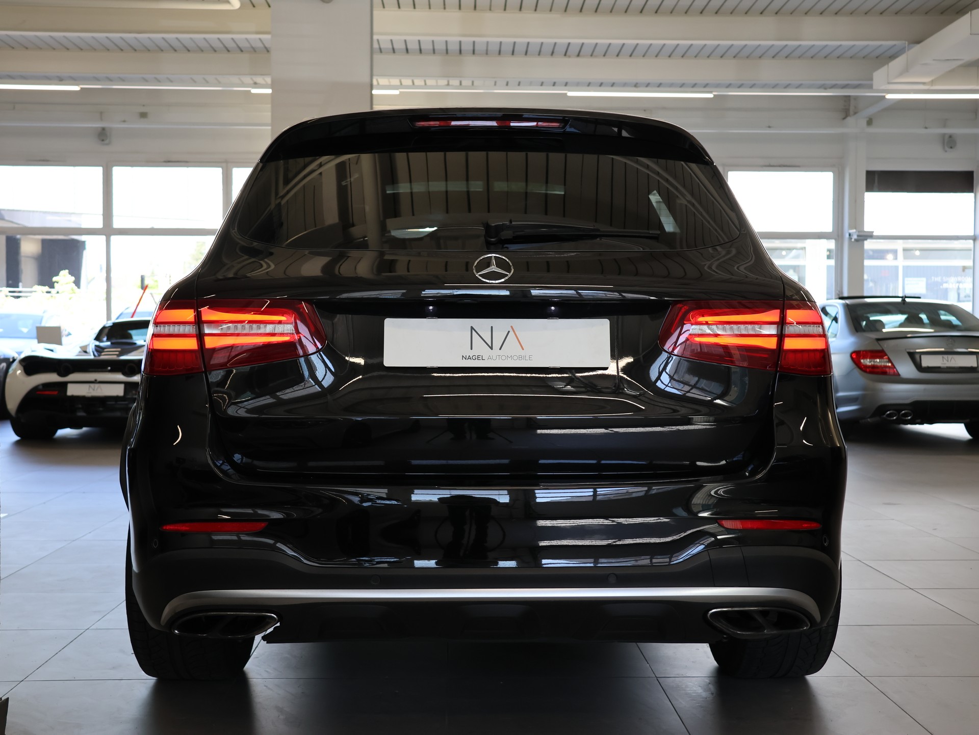 MERCEDES-BENZ GLC 43 AMG 4Matic 9G-Tronic *Panorama*Ambientebeleuchtung*Burmester*-image-4