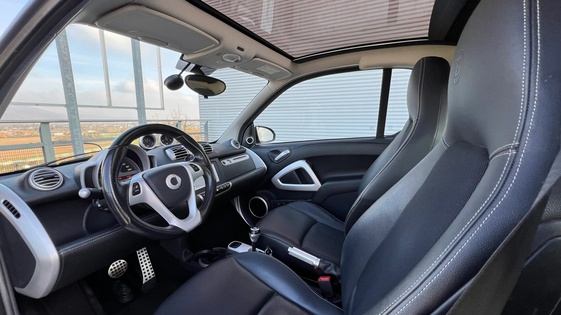 SMART FORTWO BRABUS XCLUSIVE SOFTOUCH l 102 PS-image-26
