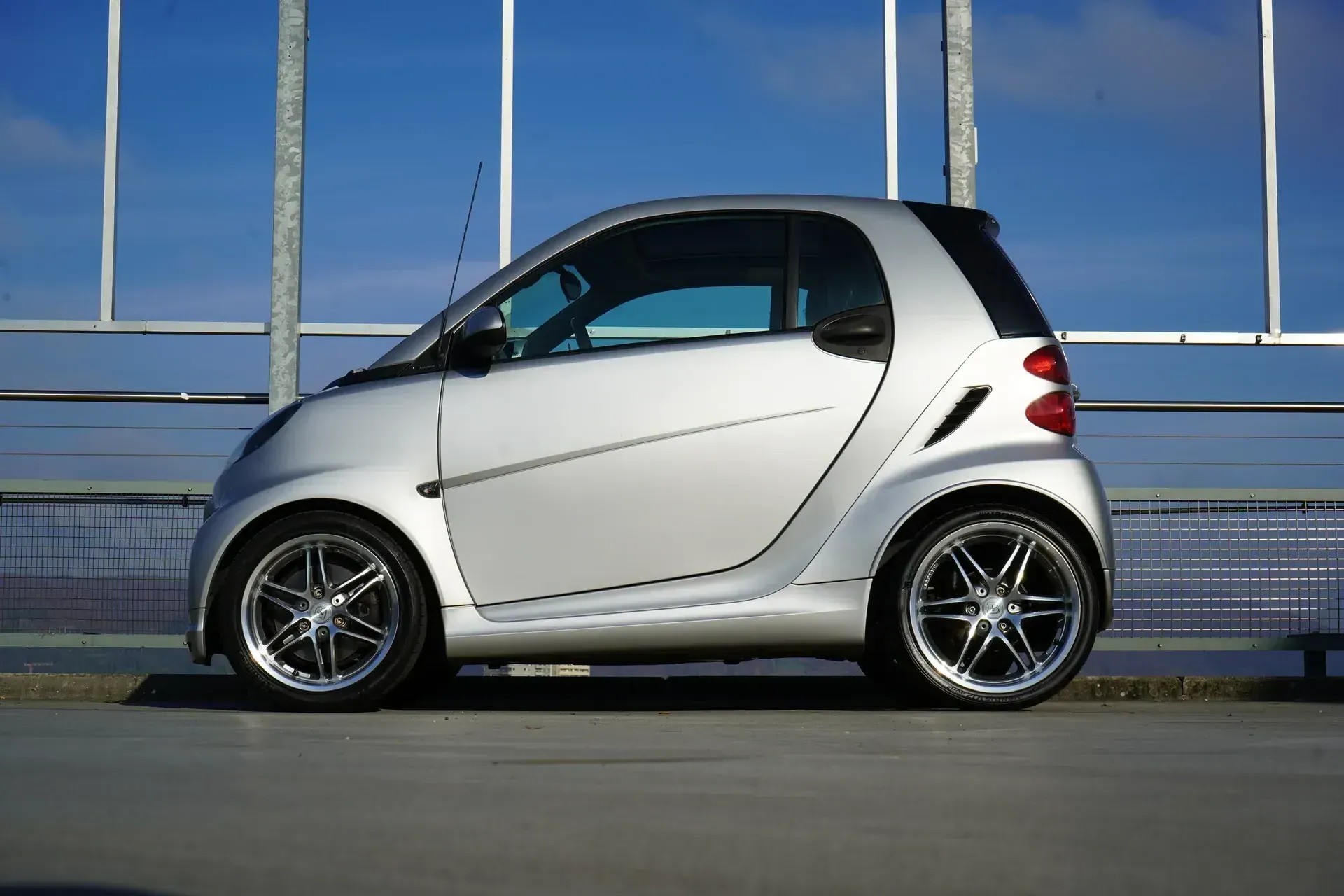 SMART FORTWO BRABUS XCLUSIVE SOFTOUCH l 102 PS-showroom-element-3