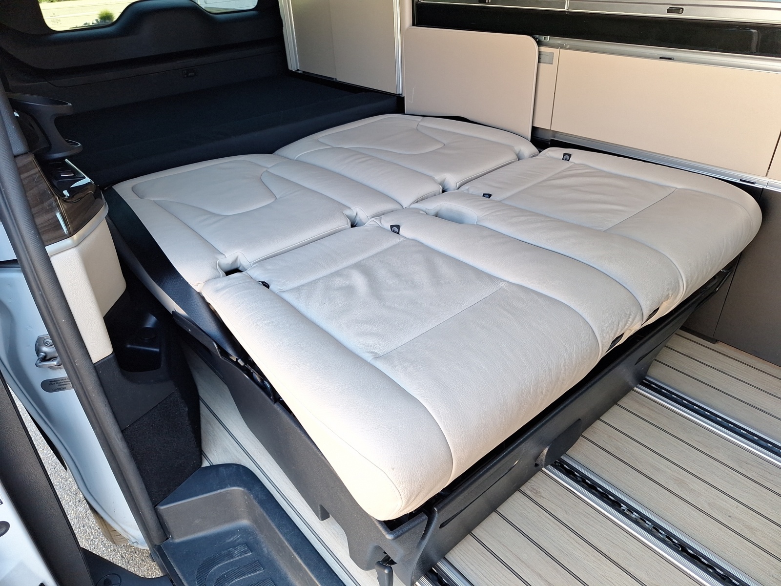 MERCEDES-BENZ Marco Polo 250 d 4matic-image-14
